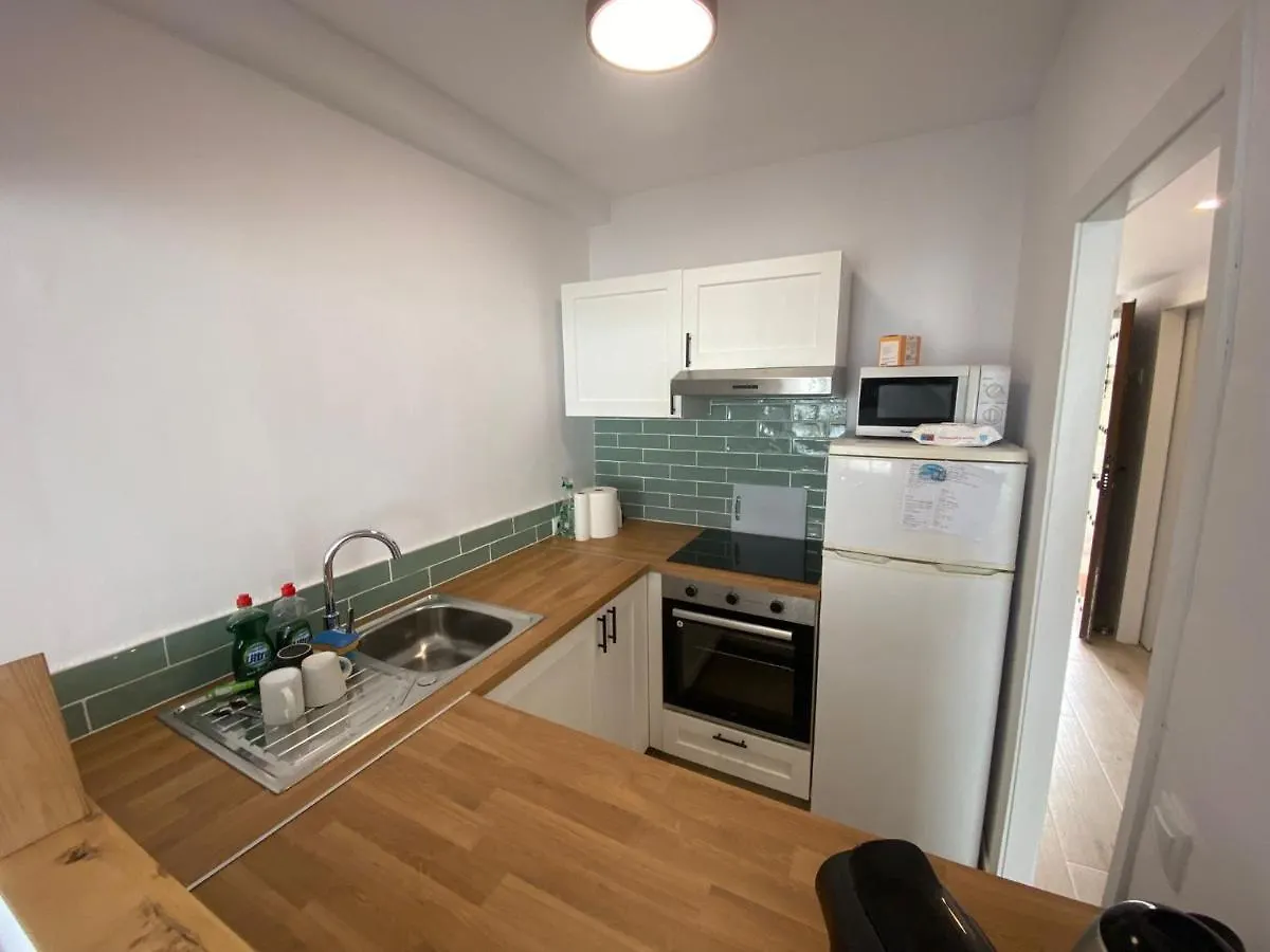 Beachfront, Top Floor Corner 2-Bed, Estepona Paseo Apartment