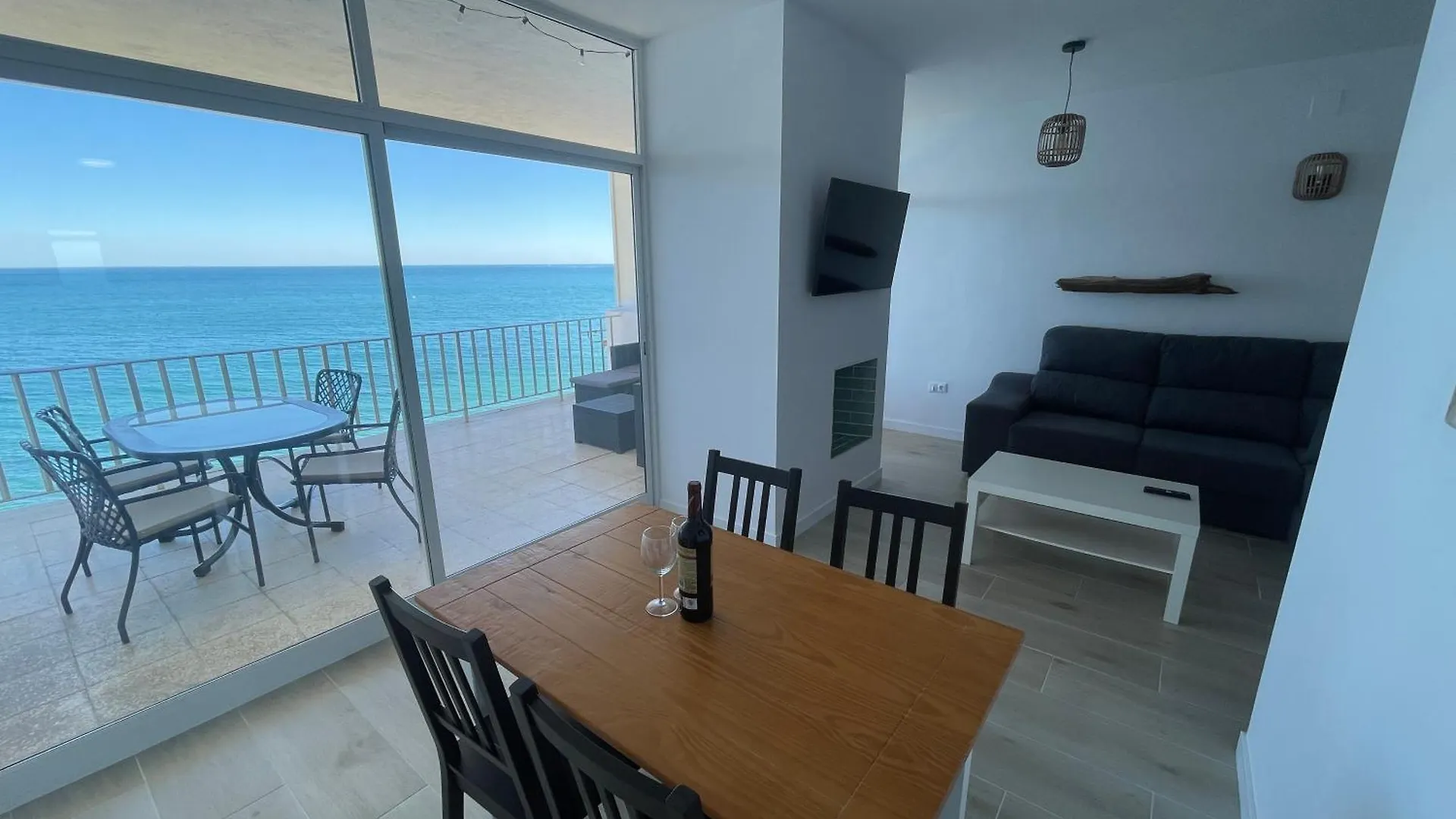 Beachfront, Top Floor Corner 2-Bed, Estepona Paseo Apartment 0*,  Spain