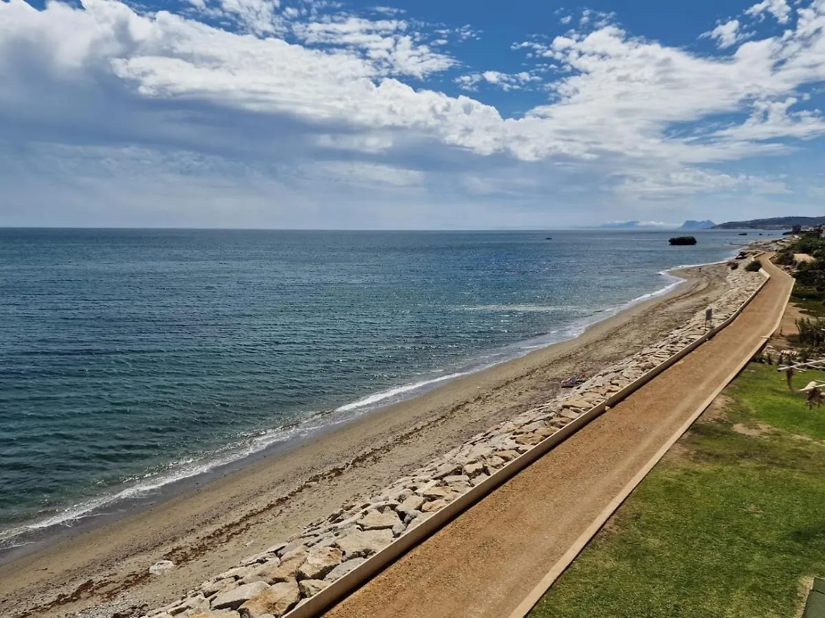Apartmán Beachfront, Top Floor Corner 2-Bed, Estepona Paseo 0*,